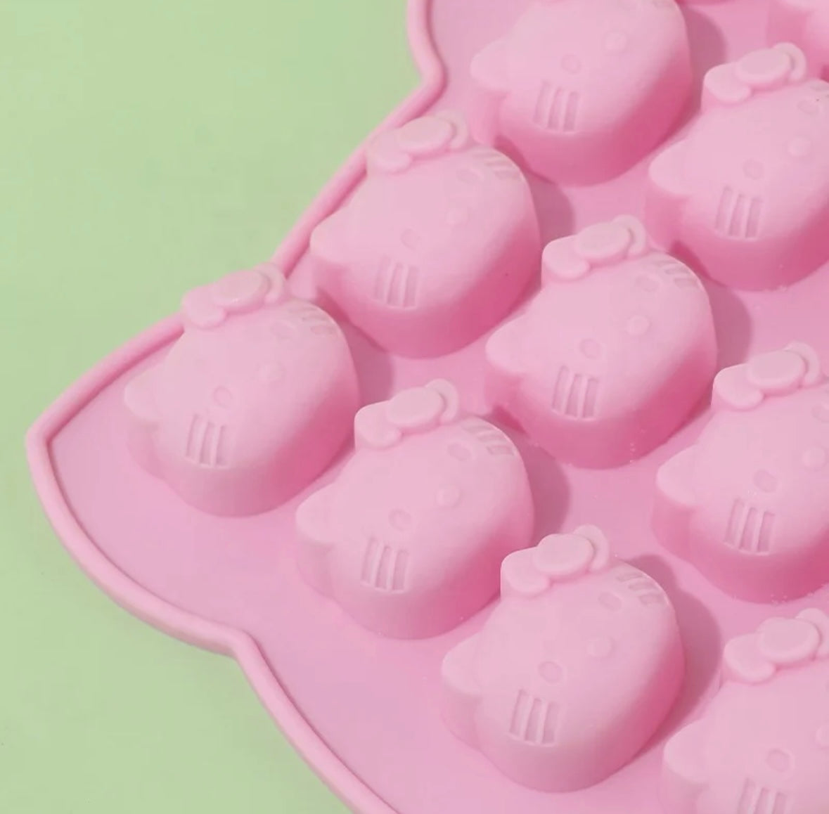 Hello kitty mold
